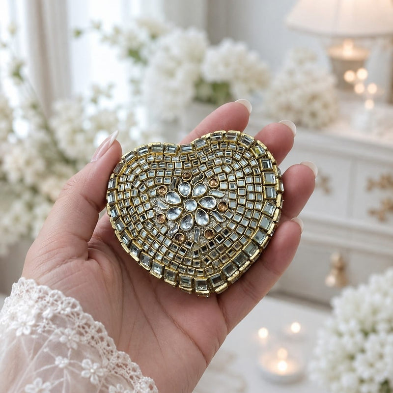 Kundan Heart Clutch