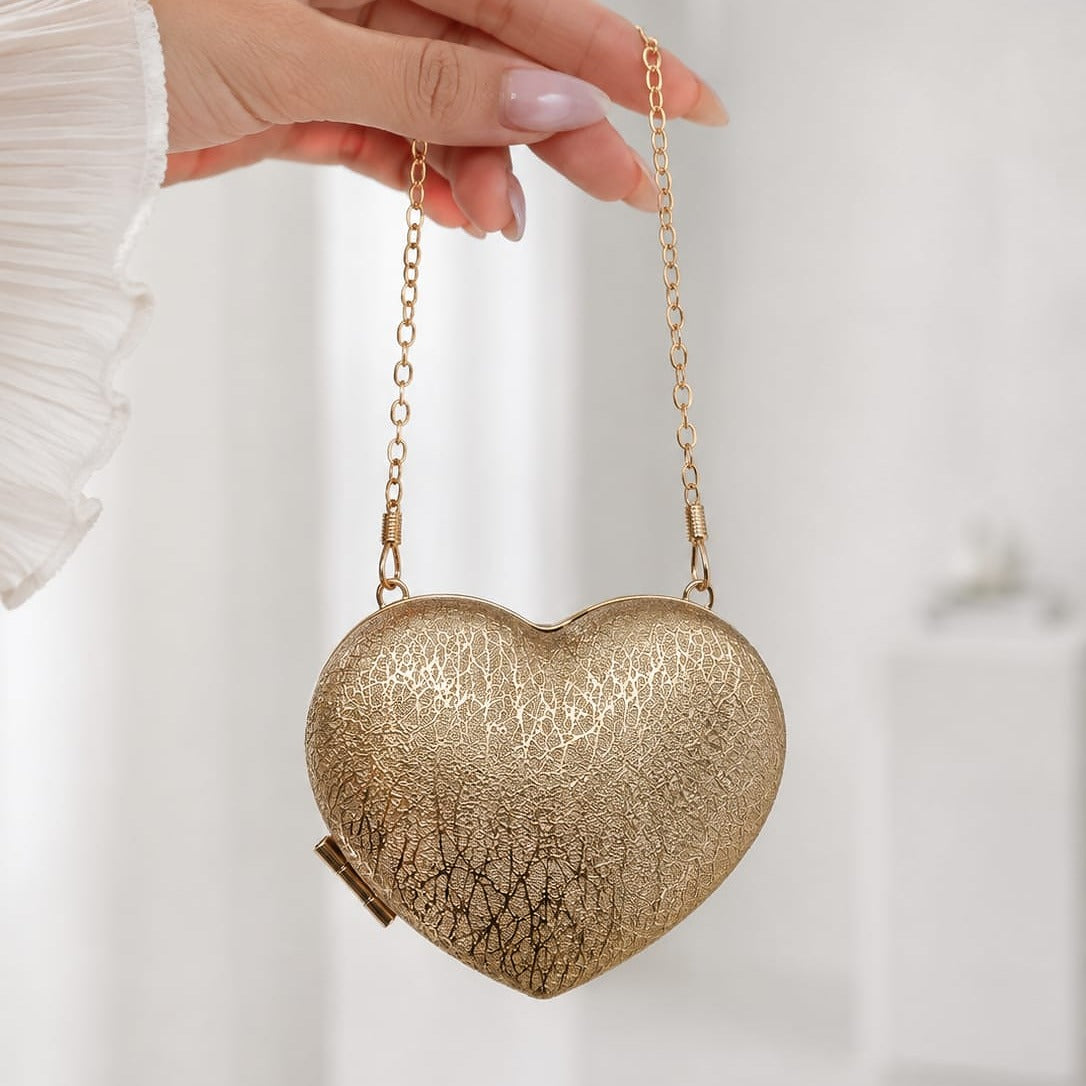 Elegant Heart-Shaped Glitter Clutch Bag